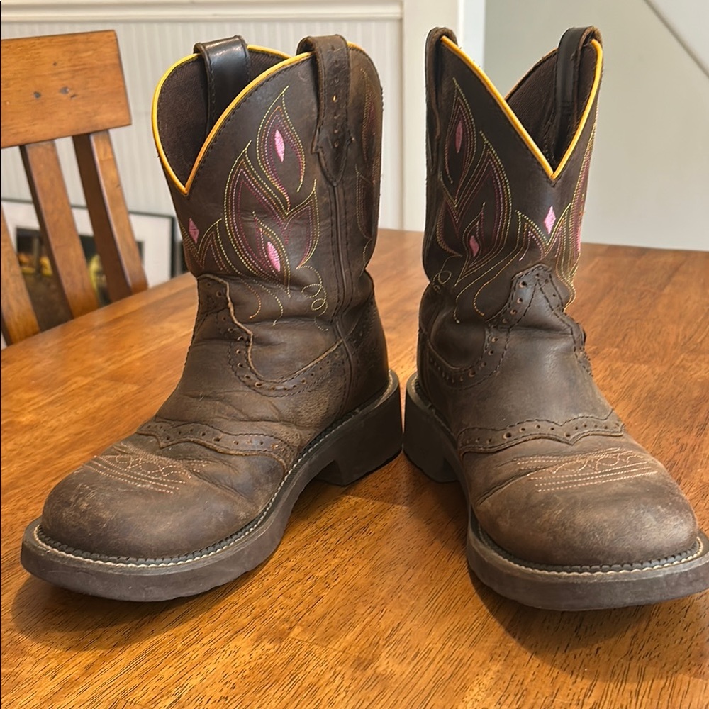 Brown Western Cowboy Boots with Pink Accents
